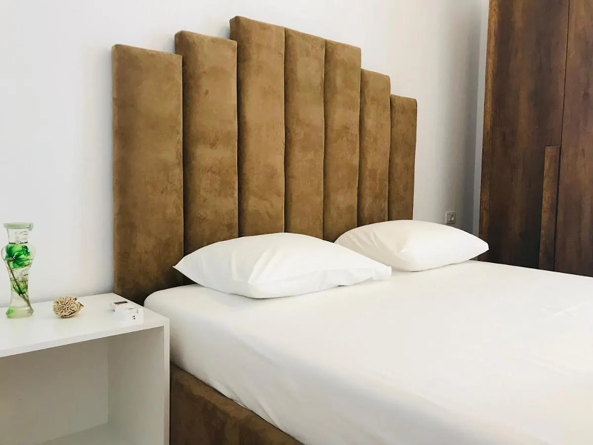 סרנדה Enia'S Room