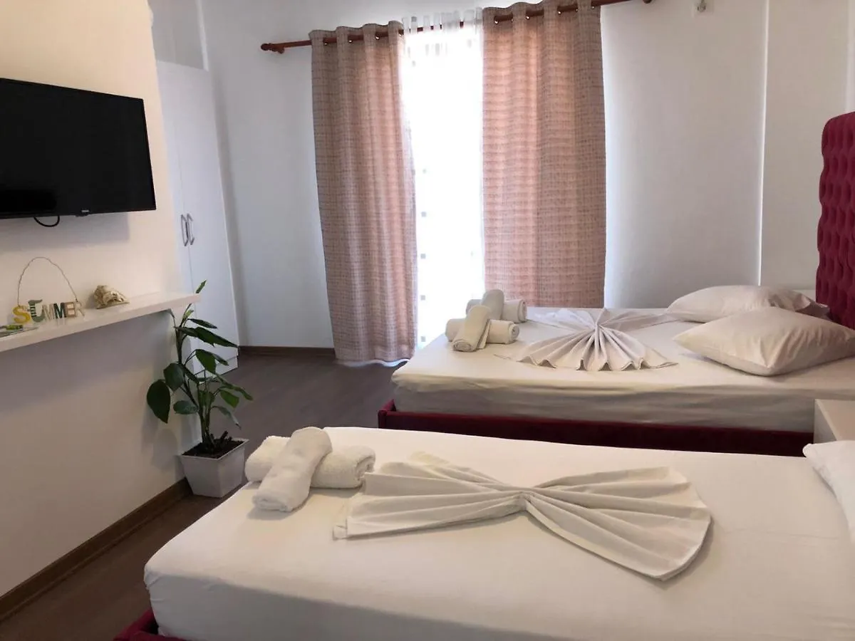 סרנדה Enia'S Room 0*,  אלבניה